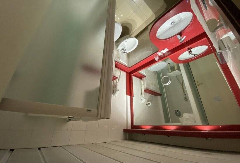 فندق Artua &solferino