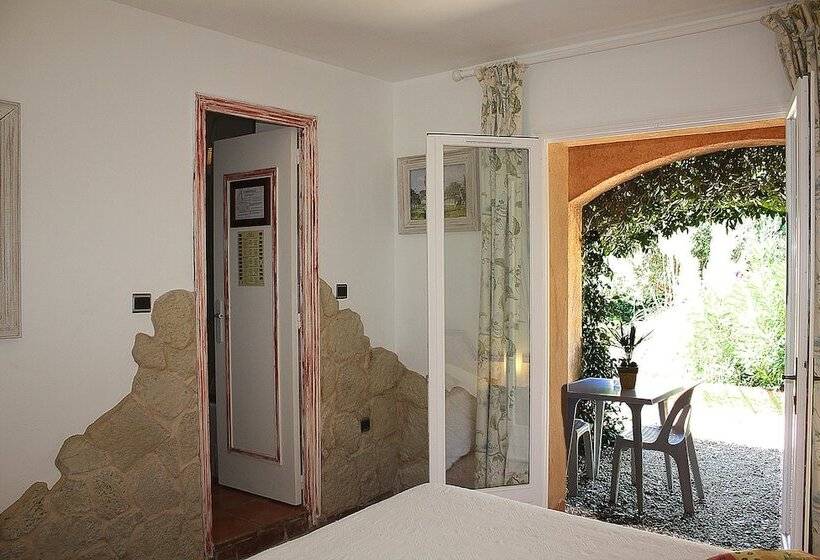 فندق Athénopolis