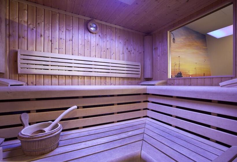 هتل Bayjonn Boutique