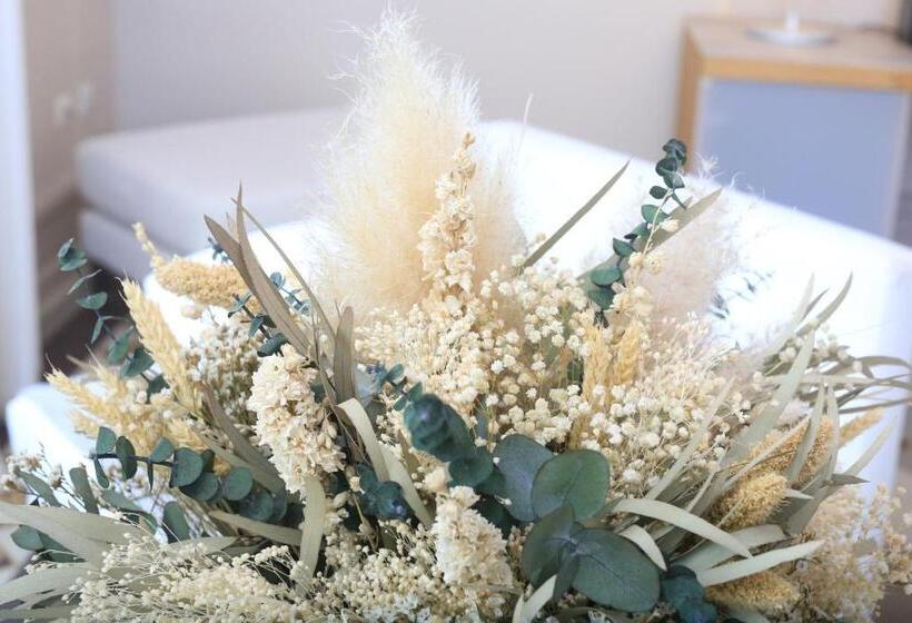 Отель B&b Château Valmy   Teritoria