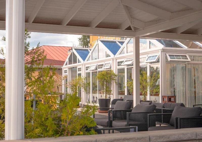 Björkbackens Karaktärshotell