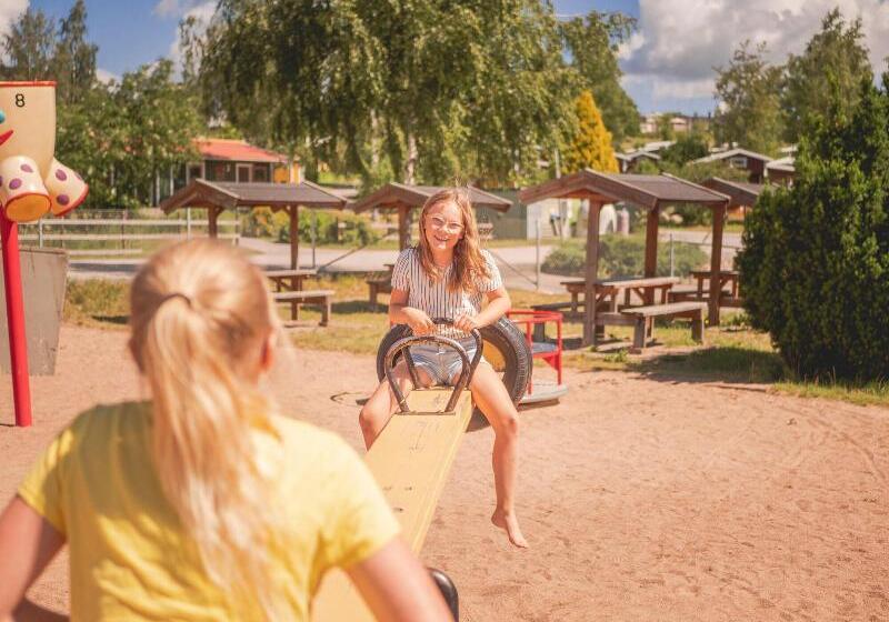 Björkbackens Karaktärshotell