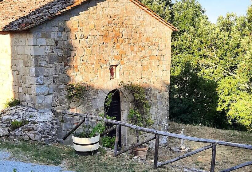 فندق Borgo Livernano