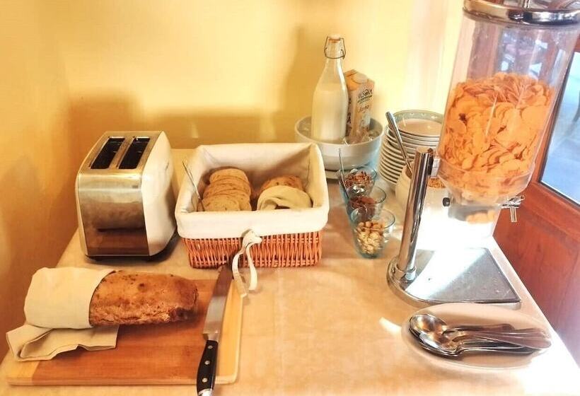 Hotel Borgo Livernano