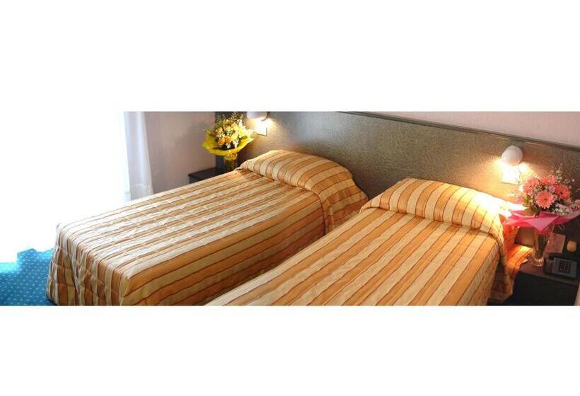 ホテル Capri Bardolino 3s