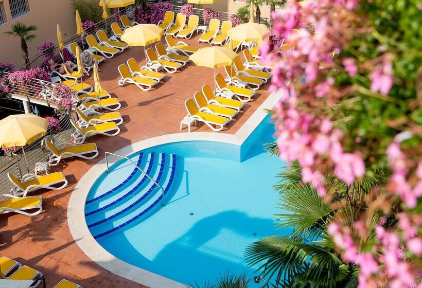 ホテル Capri Bardolino 3s