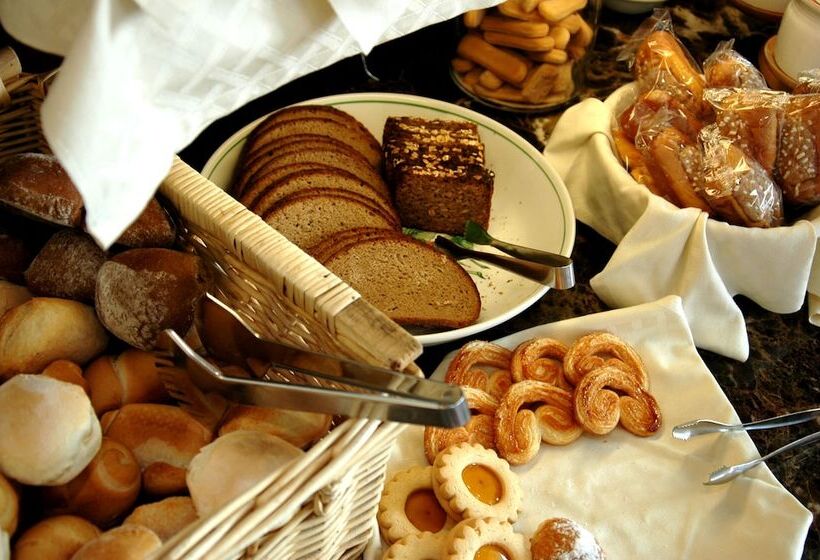 ホテル Capri Bardolino 3s