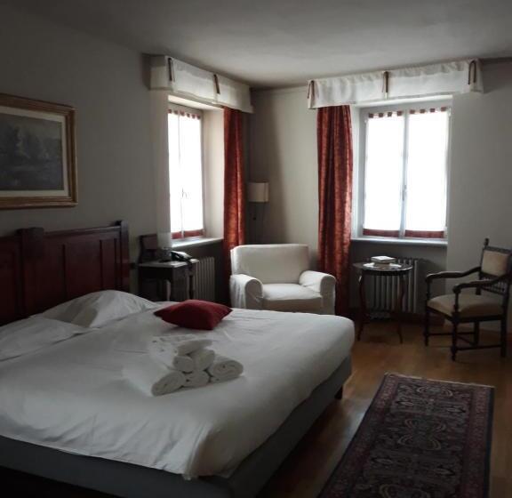 Отель Castelbourg