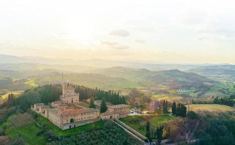 酒店 Castello Montegiove