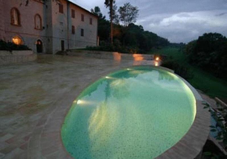 酒店 Castello Montegiove