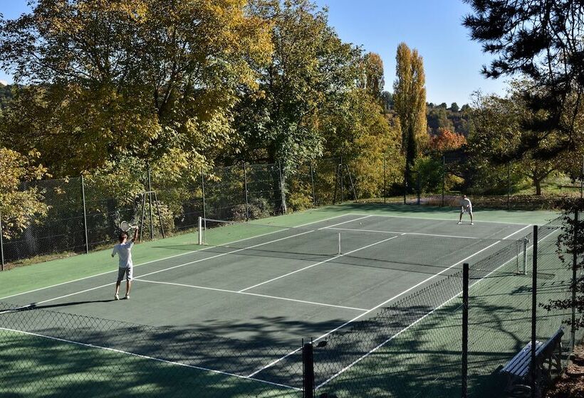 בית מלון כפרי Charembeau