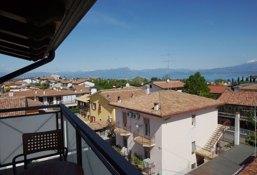 Отель Clarin 14 By Dori