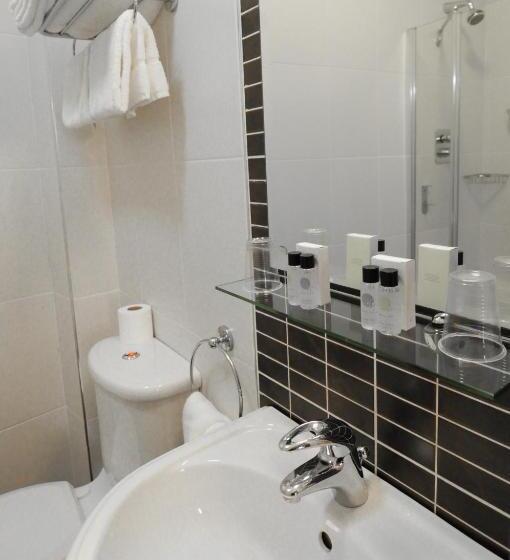 فندق The Coach House