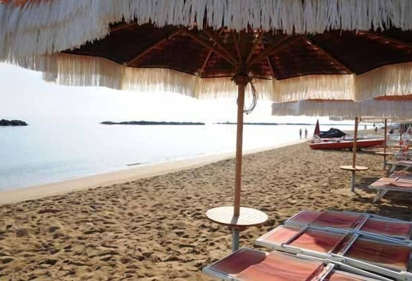 בית מלון כפרי Corallo