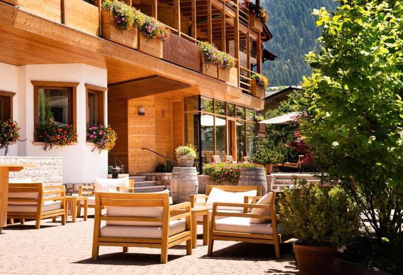 فندق Corona Dolomites