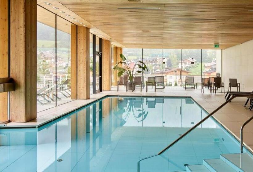 فندق Corona Dolomites