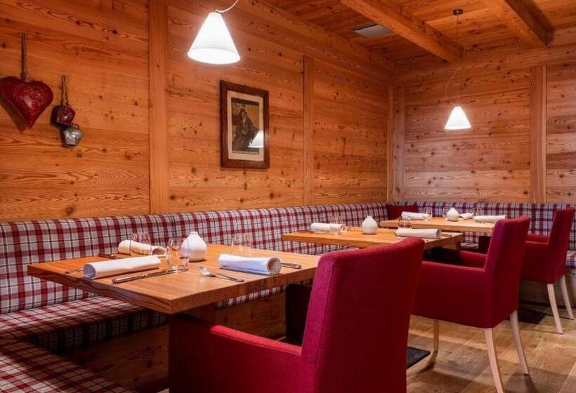 فندق Corona Dolomites