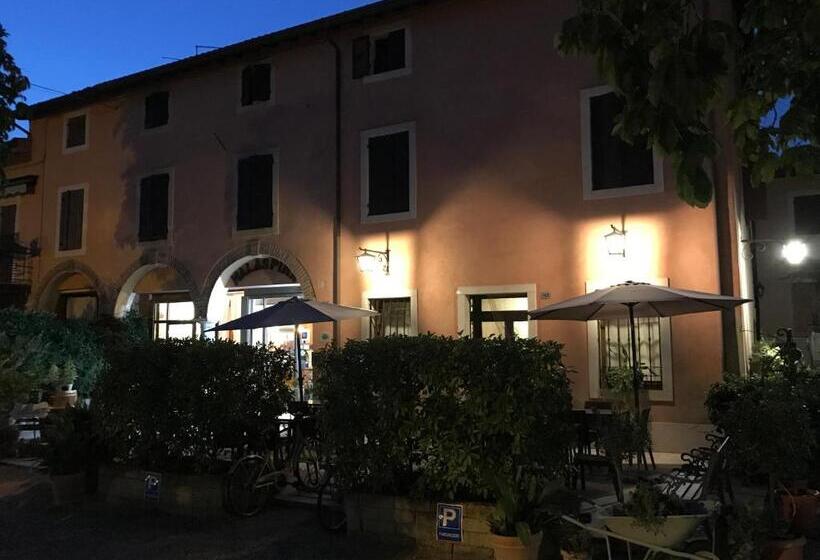 ホテル Corte Malaspina