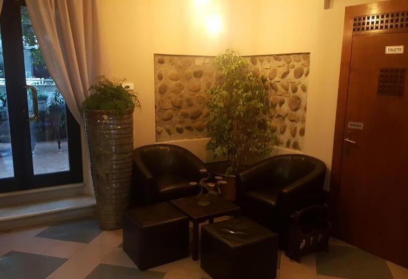 ホテル Corte Malaspina