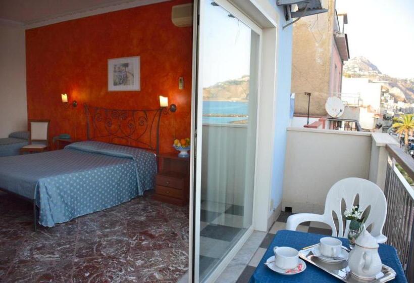 ホテル Costa Azzurra