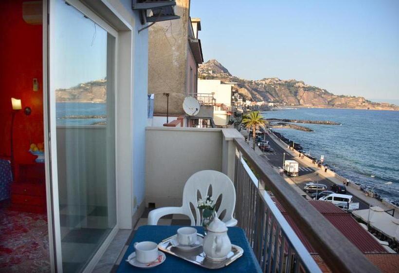 ホテル Costa Azzurra