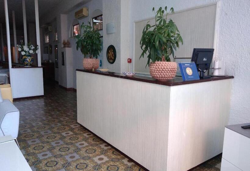 هتل Costa Azzurra