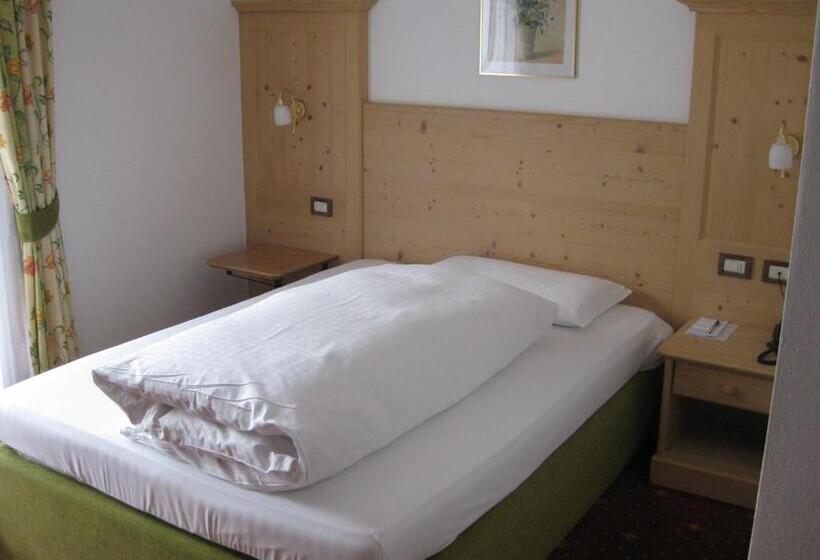 בית מלון כפרי Cristallo