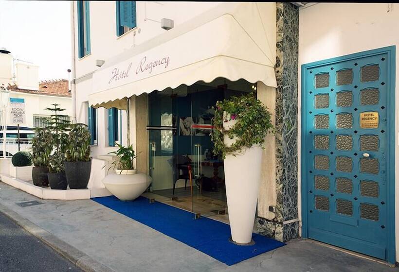 فندق De Charme Regency