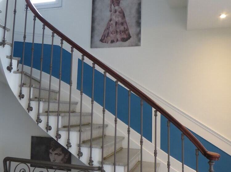 فندق De Charme Regency