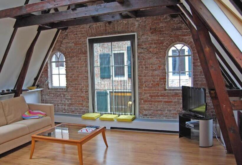 Отель De Vischpoorte, Hartje Deventer En Aan De Ijssel