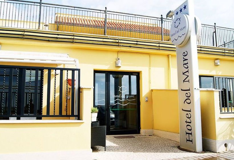 Отель Del Mare Fiumicino Airport