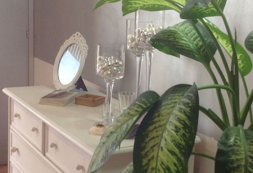 Отель Del Mare Fiumicino Airport