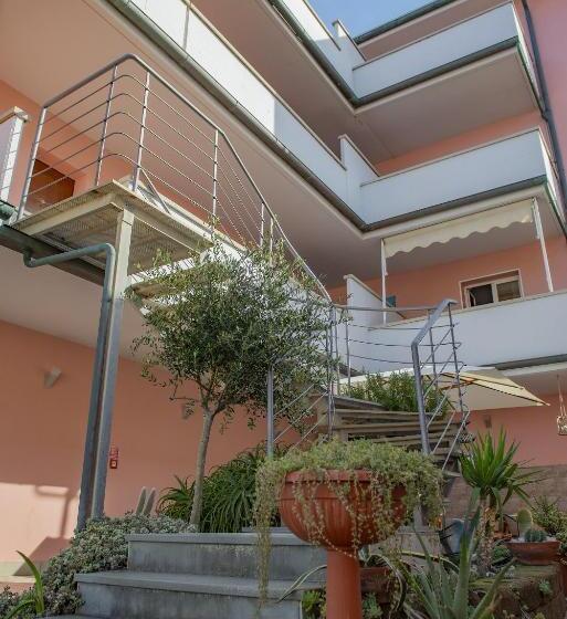 בית מלון כפרי Del Sole