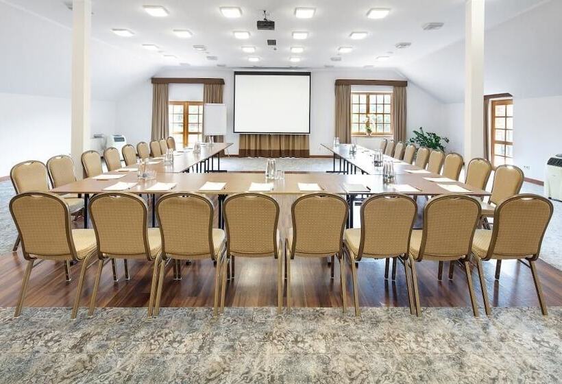 בית מלון כפרי Dolina Charlotty Resort&spa