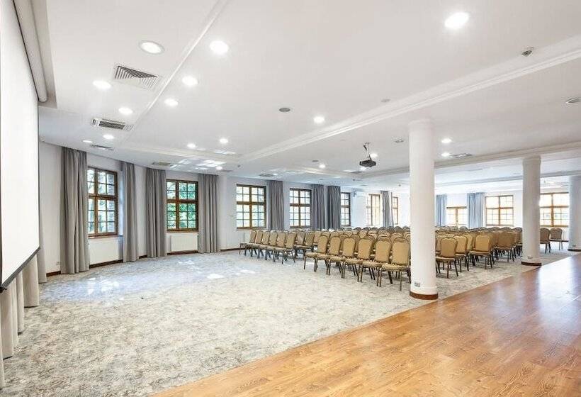 בית מלון כפרי Dolina Charlotty Resort&spa