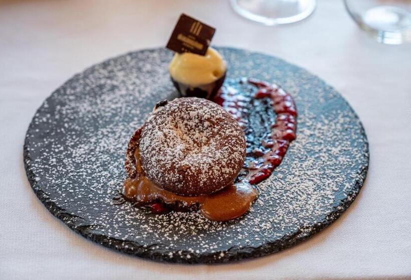 Отель Draconerium