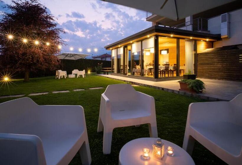 Отель Draconerium