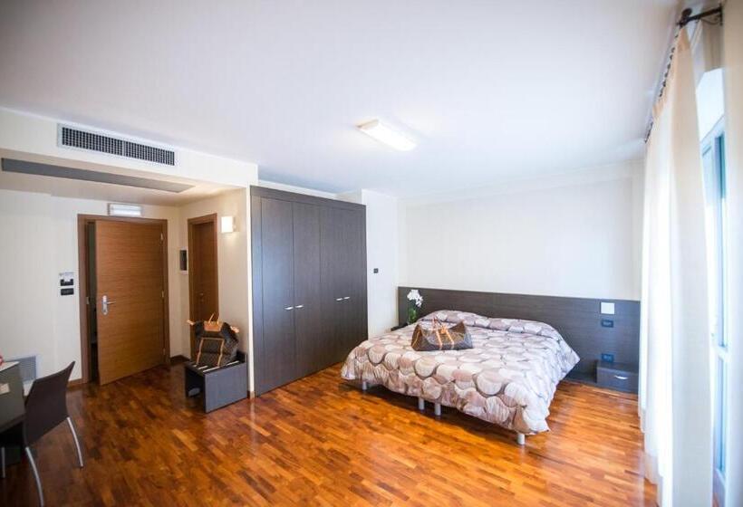 Отель Draconerium