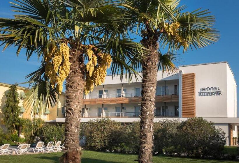 Отель Europa