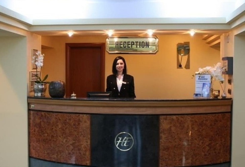 Excelsior By Timhotels