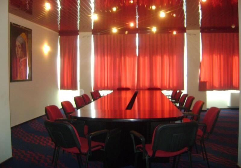 Excelsior By Timhotels