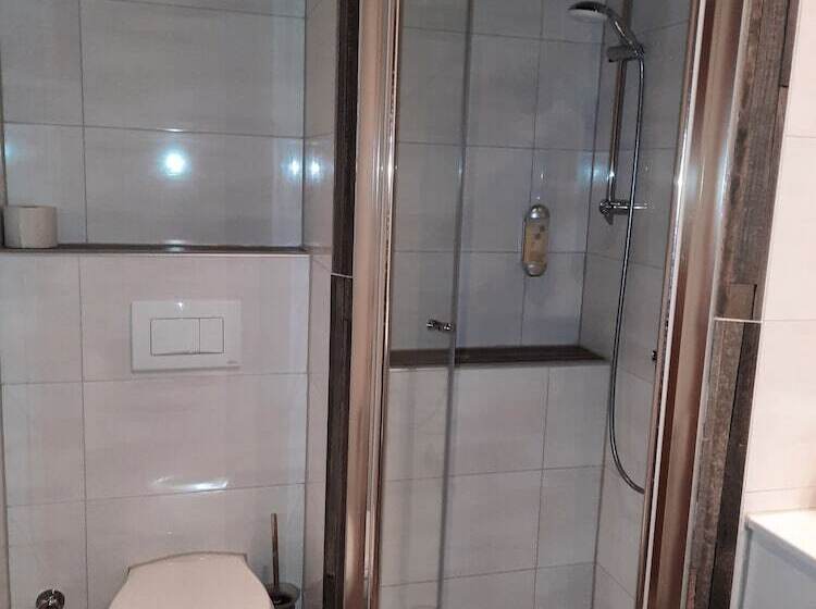 ホテル Gasthof Talblick