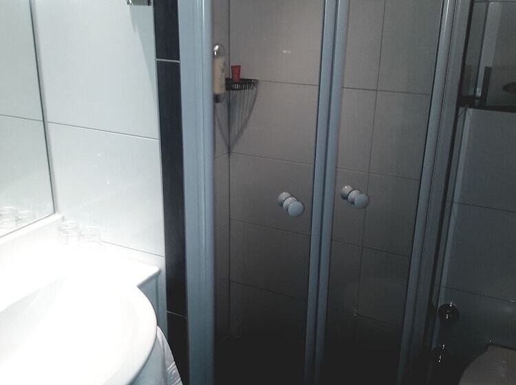 ホテル Gasthof Talblick