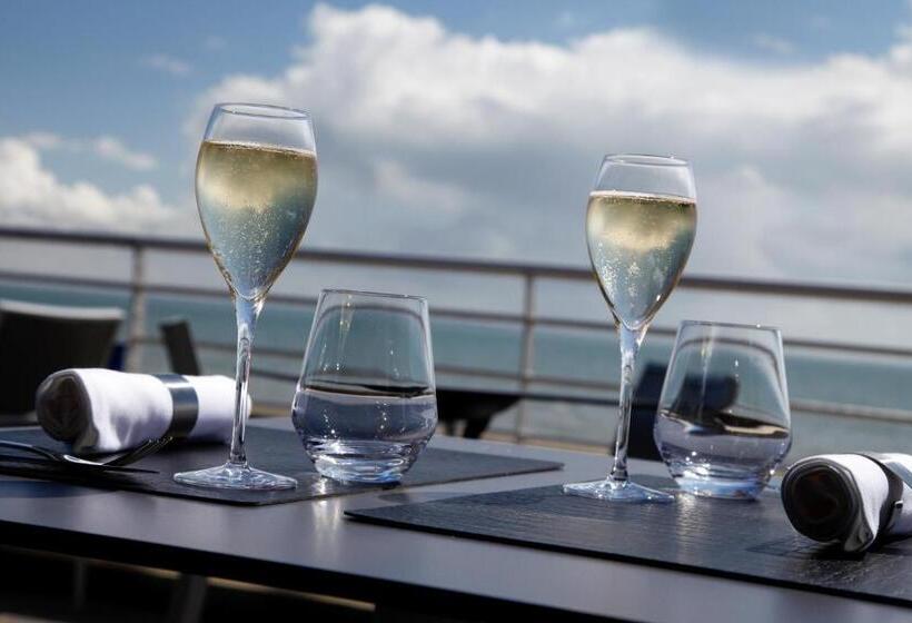 فندق Hôtel De La Plage