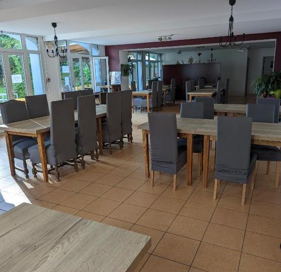 בית מלון כפרי Hôtel De L'ours