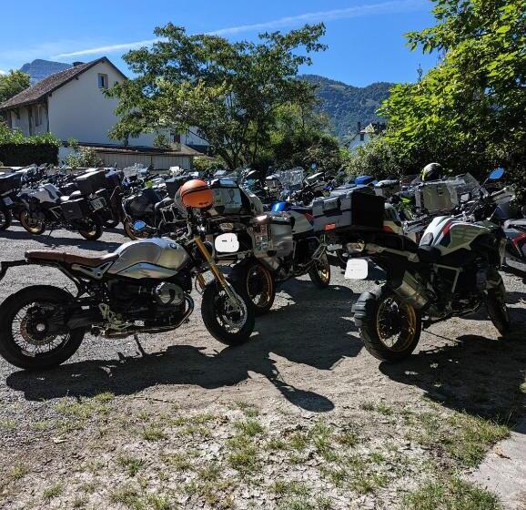 בית מלון כפרי Hôtel De L'ours