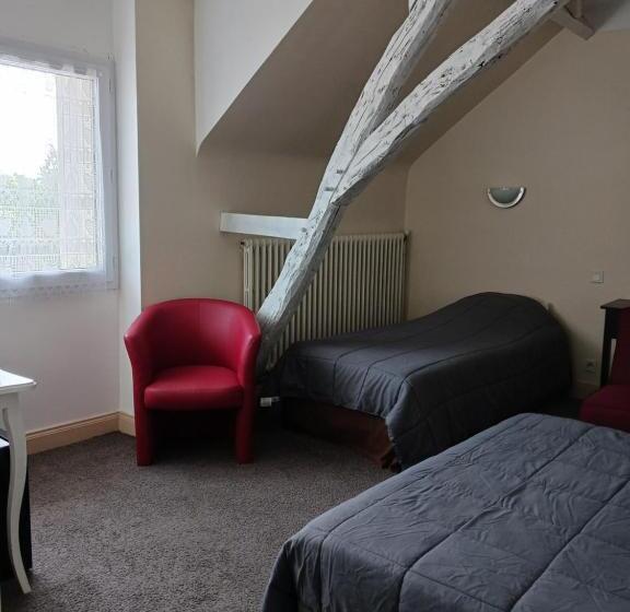 בית מלון כפרי Hôtel Du Puy D Alon