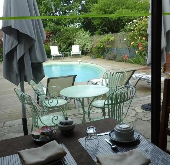 בית מלון כפרי Hôtel Du Puy D Alon