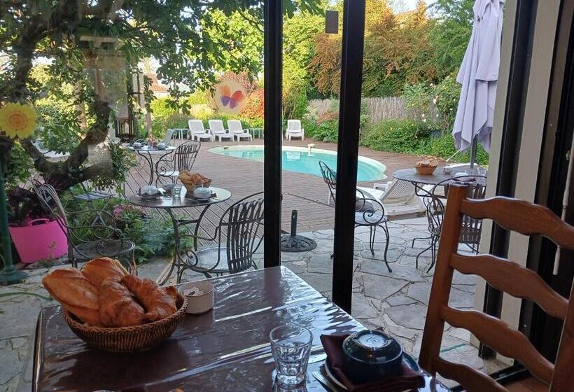 בית מלון כפרי Hôtel Du Puy D Alon