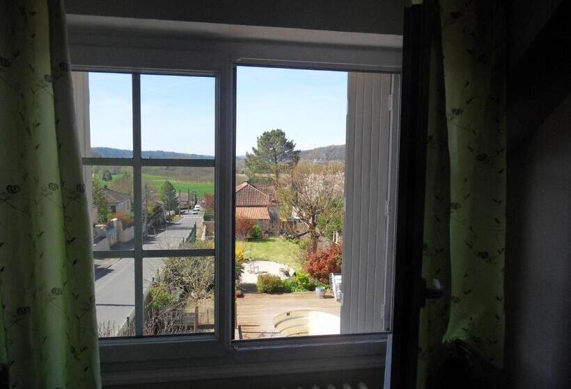 בית מלון כפרי Hôtel Du Puy D Alon